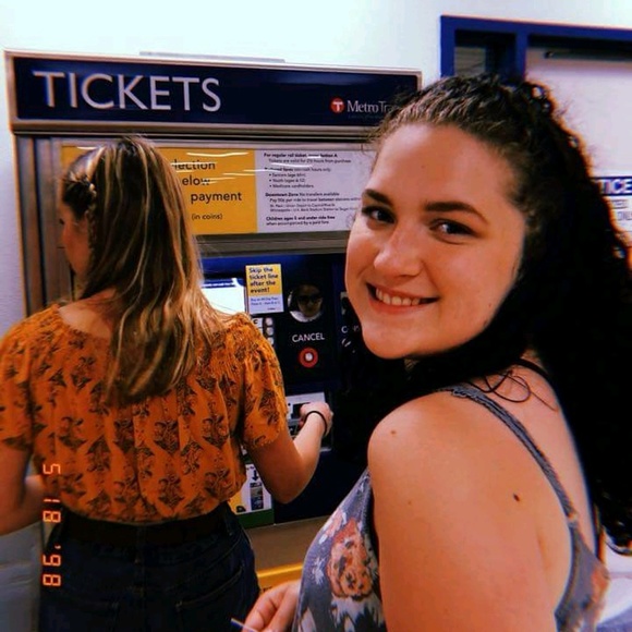 Meet your Posher, Grace - Picture 1 of 1